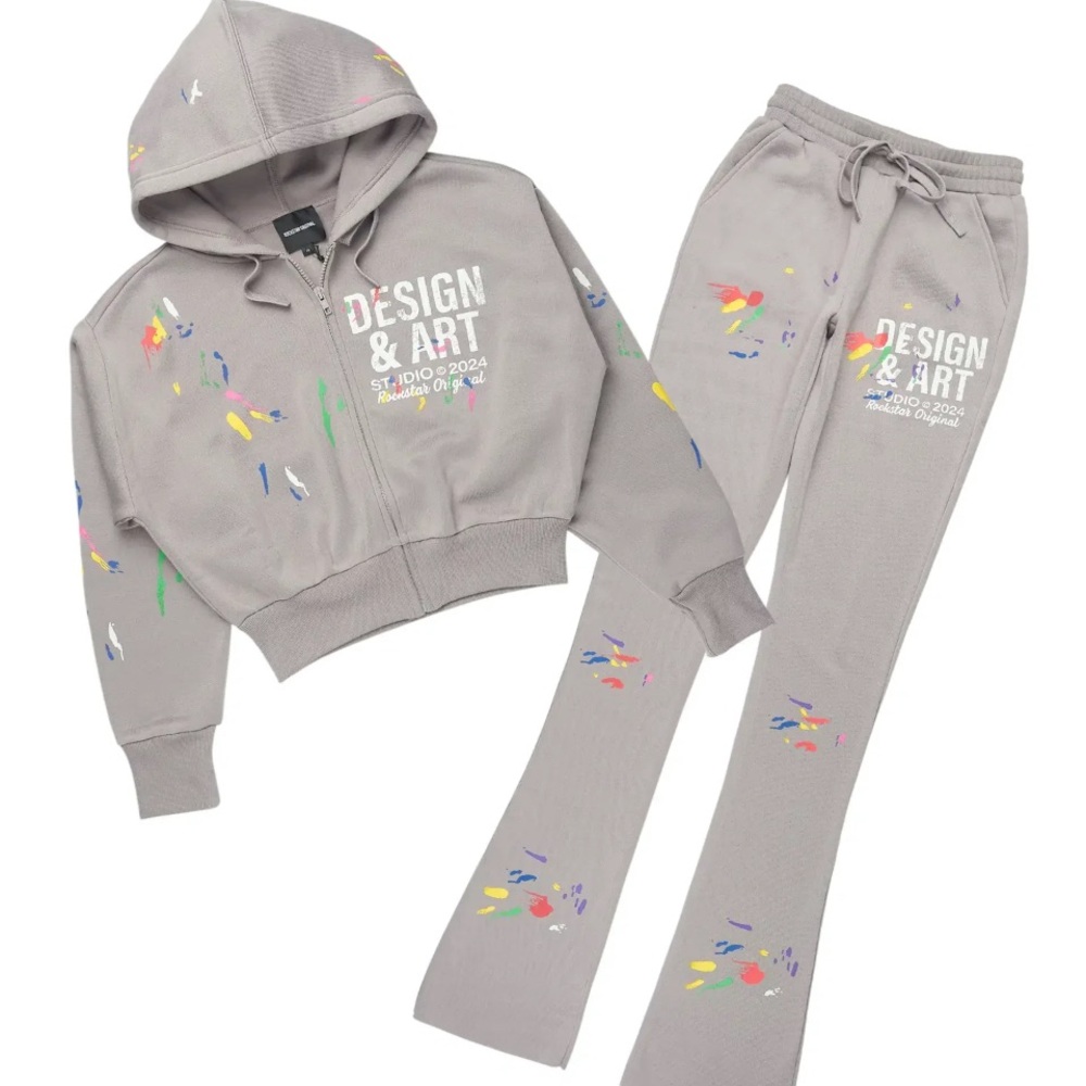 Artistic Gray Women's Sweater with Colorful Design - Picture 2 of 6